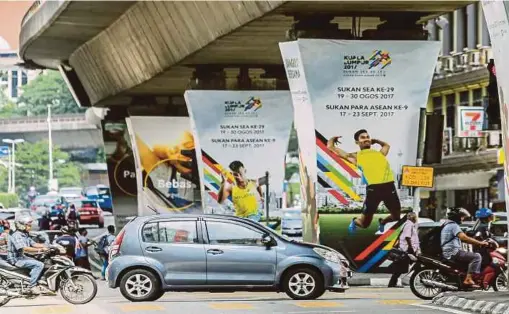  ?? FILE PIC ?? Free bus services will be provided by Prasarana for people to go to the Bukit Jalil National Stadium during the 29th Sea Games.