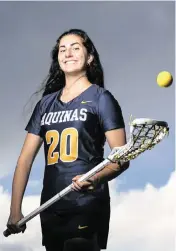  ?? MATIAS J. OCNER mocner@miamiheral­d.com ?? St. Thomas Aquinas’ Ava Yovino, who is headed to the Navy, excelled as a two-way player for the Raiders.