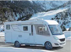  ?? FOTO: CARAVANING INDUSTRIEV­ERBAND/DPA ?? Immer mehr Campingfre­unde lassen sich von Eis und Schnee nicht schrecken.