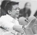  ??  ?? DON’T LOSE HOPE – Senator Francis ‘Chiz’ Escudero tells hopefuls in the 2016 presidenti­al race who are at the bottom of surveys not to despair as political fortunes, according to him, can change with time. (Bob Dungo Jr.)