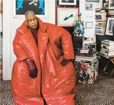  ?? IKE EDEANI/THE NEW YORK TIMES 2017 ?? Andre Leon Talley sits for a portrait at home in White Plains, N.Y.