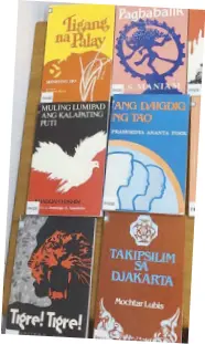  ??  ?? These books are products of the Toyota Foundation’s decades-long project that involved translatin­g 400 major award-winning works across ASEAN languages.