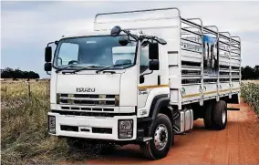  ?? FOTO’S: VERSKAF DEUR IMPERIAL ISUZU ?? Die Isuzu FXR17-360 is ’n gewilde vragmotor vir veeboere.