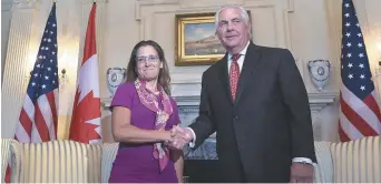  ??  ?? Chrystia Freeland et Rex Tillerson, mercredi, à Washington. − Associated Press: Susan Walsh