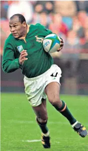  ??  ?? Williams on his way to four tries in the 1995 World Cup quarter-final