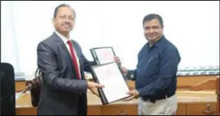  ??  ?? Bank of Baroda enters into MOU with Ms. Sidhivinay­ak Agri Processing Pvt. Ltd.