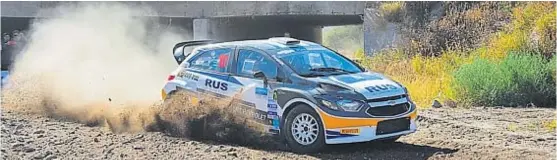  ?? (PRENSA RALLY ARGENTINO) ?? Con un Chevrolet Onix. Nalbandian, con un ritmo parejo y sin errores, se impuso por primera vez en una etapa del Rally Argentino.