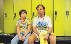  ?? FOTO: CONCORDE FILMVERLEI­H GMBH/ BERND SPAUKE ?? Ganz schön traurig, alles: Jessica (Ella Frey) und ihr Vater Stefan (Martin Wuttke).