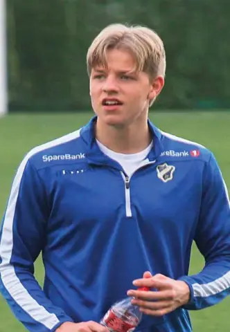  ?? FOTO: STEFFEN STENERSEN ?? Jesper Daland, her avbildet før treningska­mpen mot Vålerenga i Marbella forrige uke, vil spille seg inn på A-laget i løpet av sesongen.