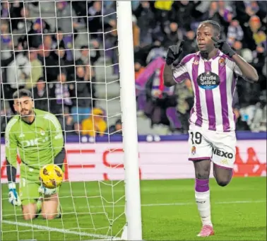  ?? ?? Amath marcó dos grandes goles en la segunda parte que sentenció el partido ante el Oviedo.