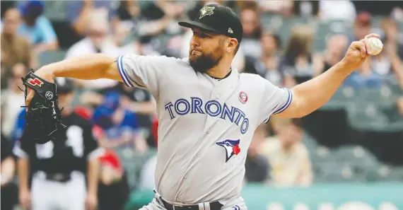  ?? NAM Y. HUH/THE ASSOCIATED PRESS ?? Blue Jays pitcher Ryan Feierabend, one of the last remaining knucklebal­lers, says he would “be sitting at home trying to find a job” if not for the pitch.