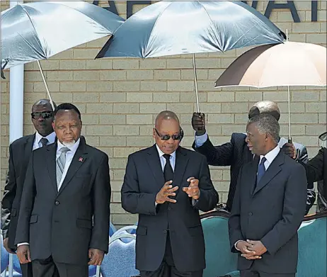  ?? Picture: SOWETAN / SUNDAY WORLD ?? Former president Kgalema Motlanthe, left, President Jacob Zuma, centre, and former president Thabo Mbeki. South Africans do not have a lack of top brass, the writer contends, but a lack of community leadership.