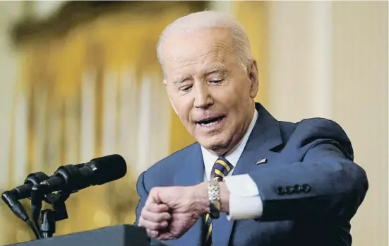  ?? KEVIN LAMARQUE / REUTERS ?? Joe Biden, durante la rueda de prensa de casi dos horas sobre su primer año de mandato