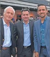  ?? ?? Fernando Reyna (Edisur), Gabriel Bornoroni (Fecac) y Diego Parra.