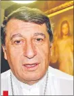  ??  ?? Monseñor Ricardo Valenzuela dijo que hay cosas que definitiva­mente deben cambiar en Paraguay.