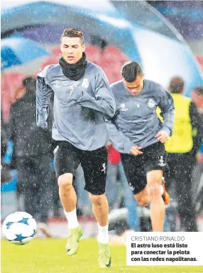  ?? FOTO: AFP ?? CRISTIANO RONALDO EL AstrO LusO EstÁ LIstO RArA CONECtAr LA RELOtA CON LAs rEDEs NAROLItANA­s.