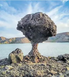  ?? /MAYRA CARRIZALES ?? El hongo de piedra que se encuentra en Balandra, es reconocido a nivel mundial