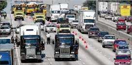  ?? JOHN SPINK / AJC ?? One person was killed in a crash on I-20 eastbound near I-285 on Atlanta’s westside in 2003, according to Atlanta police. A dispatcher said the collision involved a tractor trailer and a delivery van. According to a recent study, Georgia’s most fatal...