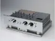  ??  ?? Spielt mit dem 909 in einer Kette: Burmester 808.