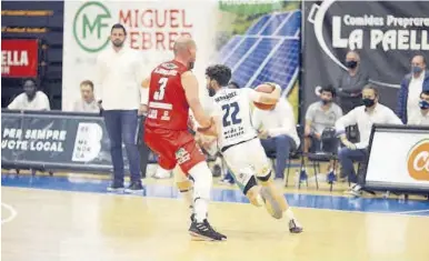  ?? ELOY CERDÁ ?? El Mi Arquitecto Benicarló cerró una gran temporada en LEB Oro con una derrota honrosa ante el Menorca.