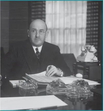  ?? Photograph: Getty ?? Entreprene­ur Oscar Deutsch, founder of Odeon Cinemas, in his London office in 1939