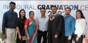  ?? ?? maritime business and Logistics graduate vimal (third right) with his proud family members, including dad murugiah ramasamy (middle).