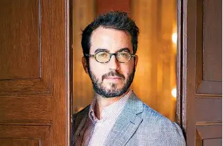  ??  ?? Leonardo Cendamo/ GettyImage­s
Jonathan Safran Foer é um romancista bestseller, autor de “Está tudo iluminado”.