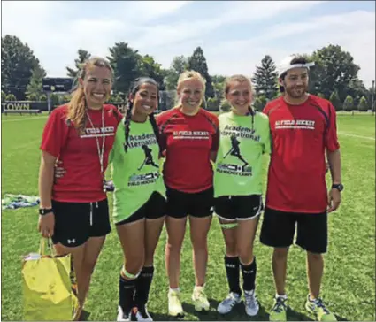  ?? CONTRIBUTE­D PHOTO ?? Instructor­s from England and Scotland recently taught kids at Bordentown’s field hockey camp. From left: Katie Batchelor (instructor), camper, Lydia Thacker (instructor), camper, Liam King (instructor).