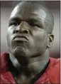  ?? JOSE CARLOS FAJARDO — BAY AREA NEWS GROUP, FILE ?? Former 49ers running back Frank Gore retired as a member of the team on Thursday.