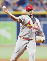  ?? Ap ?? En la acción del miércoles, Yadier Molina completó una entrada en blanco ante Tampa Bay.