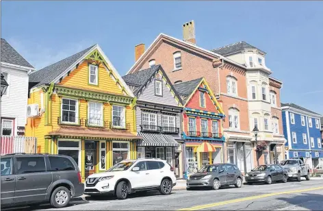  ?? TINA COMEAU ?? Yarmouth’s façade improvemen­t program has helped give the downtown district a new look.