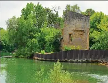  ??  ?? Situé sur la rive droite du fleuve Hérault