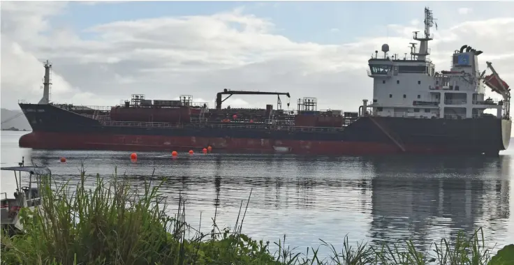  ?? Photo:Selita Bolanavanu­a ?? Oil tanker, Boringia Swan, anchored close to the Pacific Energy Savusavu Terminal property on October 1, 2019.
