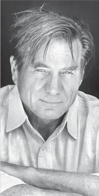  ?? Mark Boster ?? GALWAY KINNELL’S nature-focused poetry broke from the formalism of his 1950s predecesso­rs.