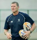  ??  ?? Rugby
Marius Goosen, punto fermo dello staff del Benetton, sarà il coach della difesa azzurra fino al 2020