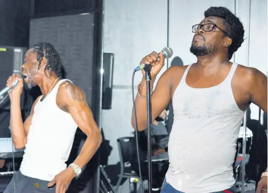  ?? FILE PHOTOS ?? Bounty Killer (left) and Beenie Man.