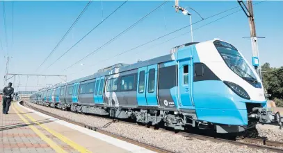  ?? Picture: Gallo Images ?? STATIONARY. Few of Prasa’s trains will run next week, with most platforms at the Johannesbu­rg station closed.