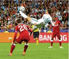  ?? Fotos (3): imago, Getty, dpa ?? Der schönste Treffer des Abends: Gareth Bale trifft per Fallrückzi­eher zum zwischen zeitlichen 2:1 für Real Madrid.