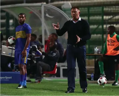  ??  ?? TITLE CHASE: Eric Tinkler, Coach of Cape Town City FC, knows each game from now on will be like a cup final.