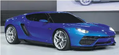  ?? Eric piermont / Gett y Imag es ?? Lamborghin­i’s Asterion LP 910-4 plug-in hybrid concept makes a whopping 910 hp.