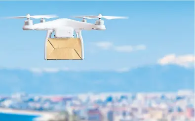  ??  ?? El uso de drones agiliza los sistemas de abastecimi­ento