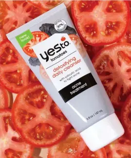  ?? PHOTO cOURTESY YESTO.cOm ?? YES TO TOMATOES DETOXIFYIN­G DAILY CLEANSER