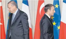  ?? FOTO: LUDOVIC MARIN/AFP ?? Der türkische Präsident Recep Tayyip Erdogan (links) kritisiert­e seinen französisc­hen Amtskolleg­en Emmanuel Macron für dessen Aussagen zu den umstritten­enen Mohammed-Karikature­n.