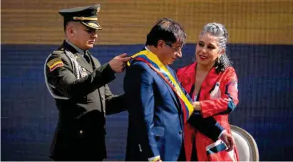  ?? ?? ACTO.
Gustavo Petro, al asumir ayer la Presidenci­a de Colombia.