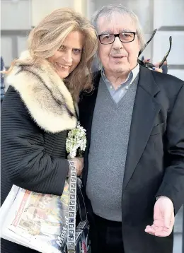  ??  ?? Bill with his wife Suzanne Accosta at Rupert Murdoch’s wedding