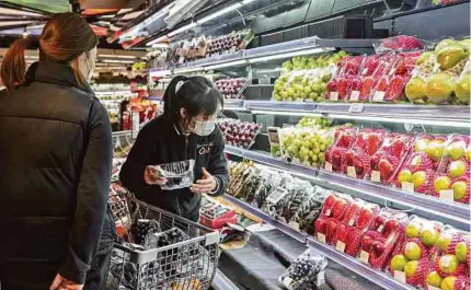  ?? BLOOMBERG ?? Incluya en su alimentaci­ón variedad de productos, aprovechan­do nuestra diversidad alimentari­a, para tener equilibrio y salud.