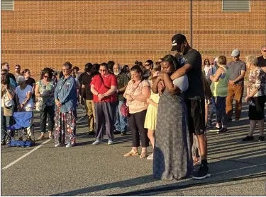  ?? EVAN BRANDT — MEDIANEWS GROUP ?? A crowd of several hundred joined in prayer Sunday for the victims of the Hale Street home explosion on May 26.