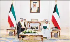  ?? KUNA photo ?? His Highness the Crown Prince receives a reply letter addressed to His Highness the Amir of the country from the Custodian of the Two Holy Mosques.