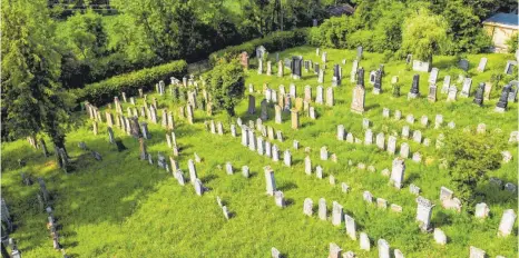  ?? FOTO: HENDRIK MZYK/TRÄGERVERE­IN EHEMALIGE SYNAGOGE OBERDORF ?? Der jüdische Friedhof in Oberdorf.