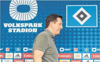  ?? FOTOS: DPA ?? Der Nächste, der gehen muss: Auch Christian Titz konnte die Wünsche der HSV-Chefs nicht erfüllen.